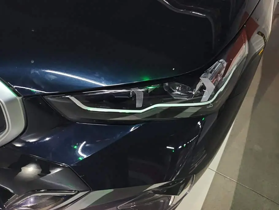 BMW 5 Series 2025 — Photo 5/16