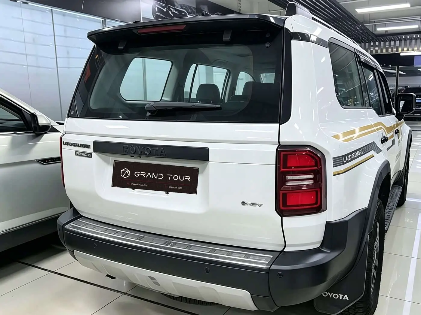 Toyota Prado 2024 — Photo 7/7