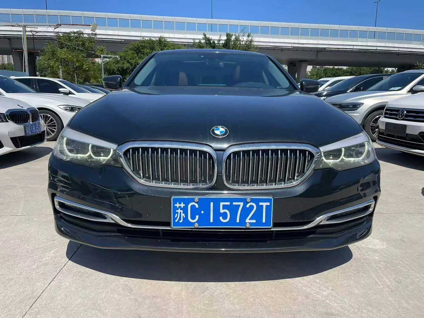BMW 5 Series 2019 — Фото 1/9