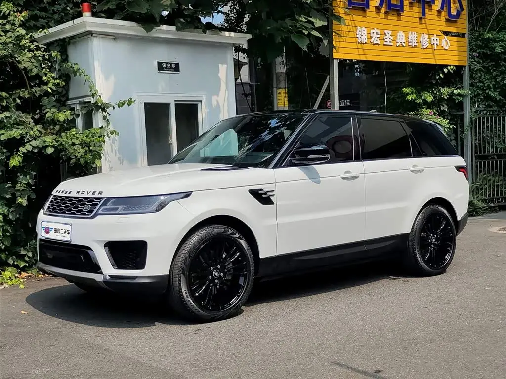 Land Rover Range Rover Sport 2019 — Photo 1/11