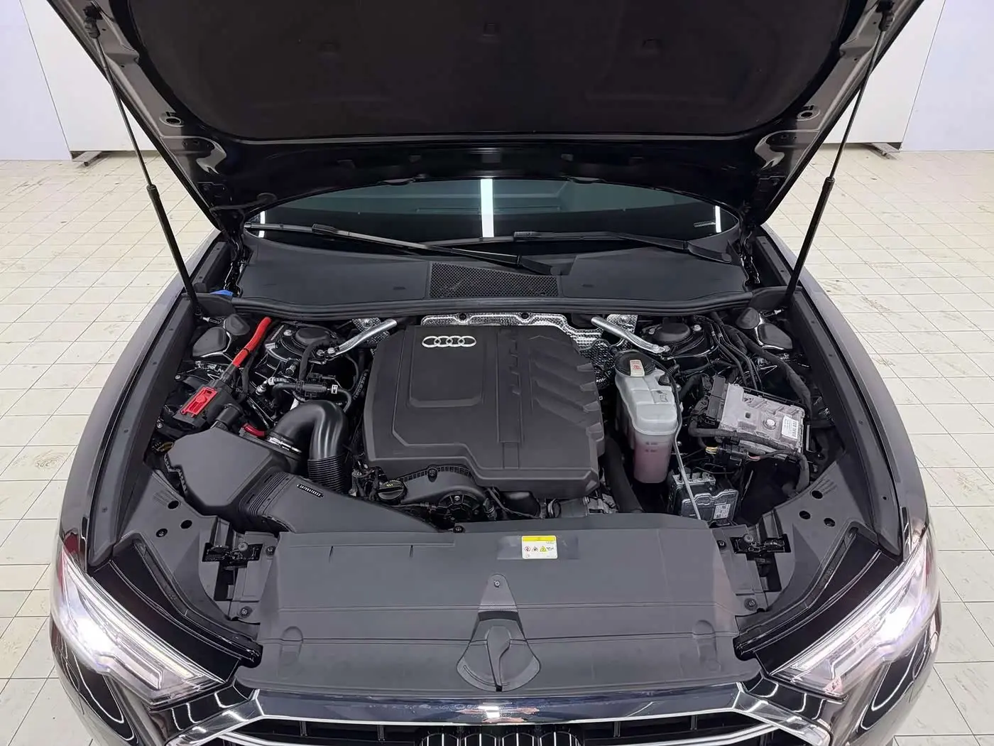 Audi A6L 2024 — Şəkil 14/19