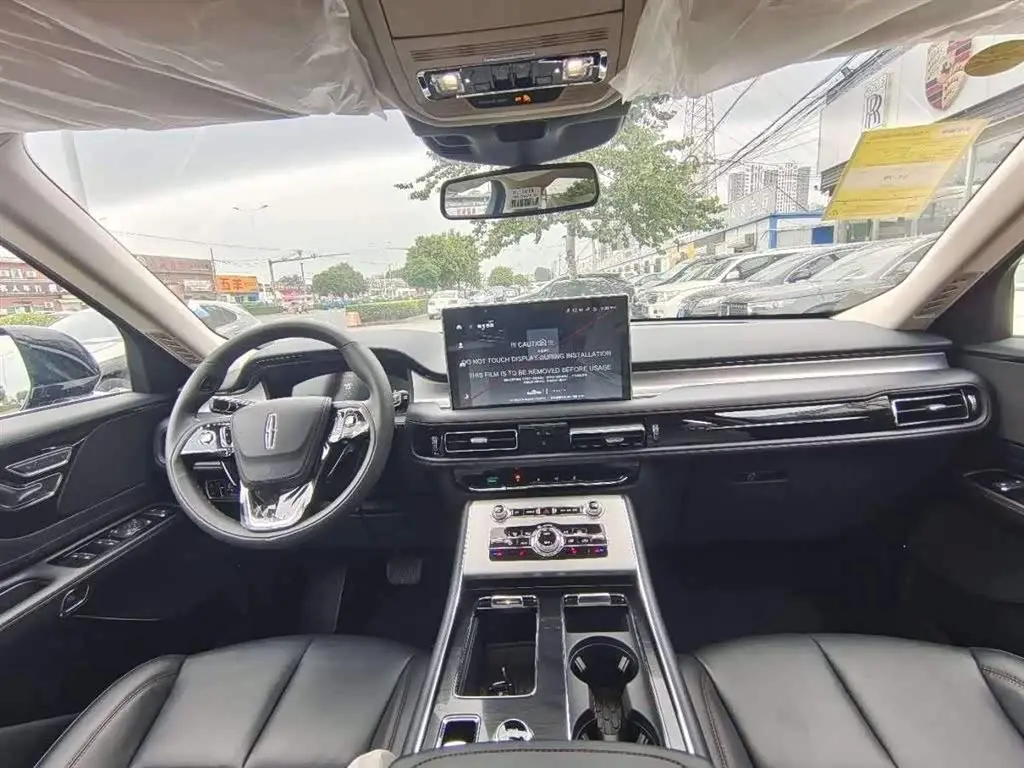Lincoln Aviator 2023 — Şəkil 14/18