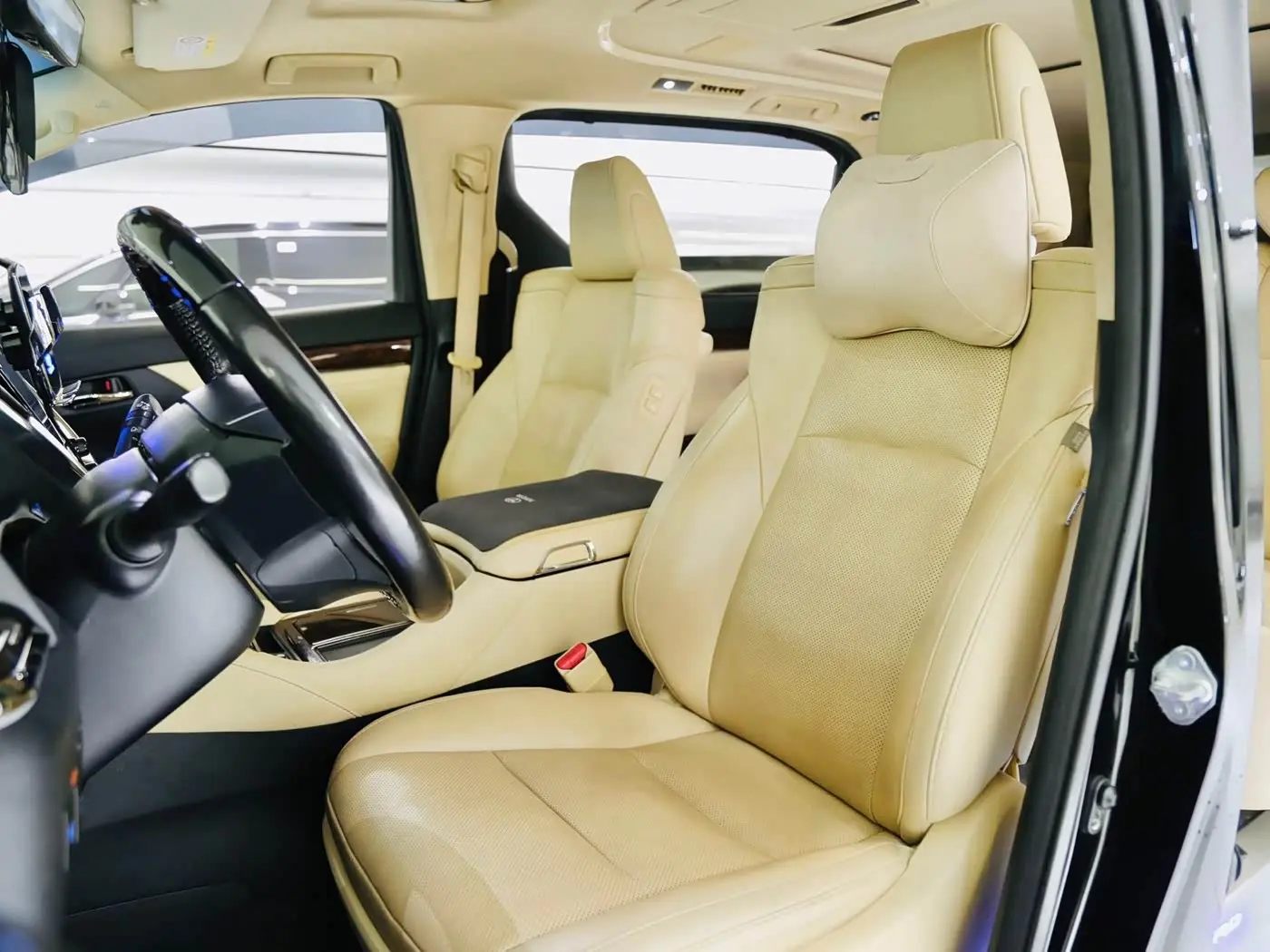 Toyota Alphard 2021 — Şəkil 10/20