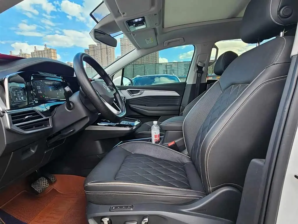 Volkswagen Talagon 2023 — Photo 7/10