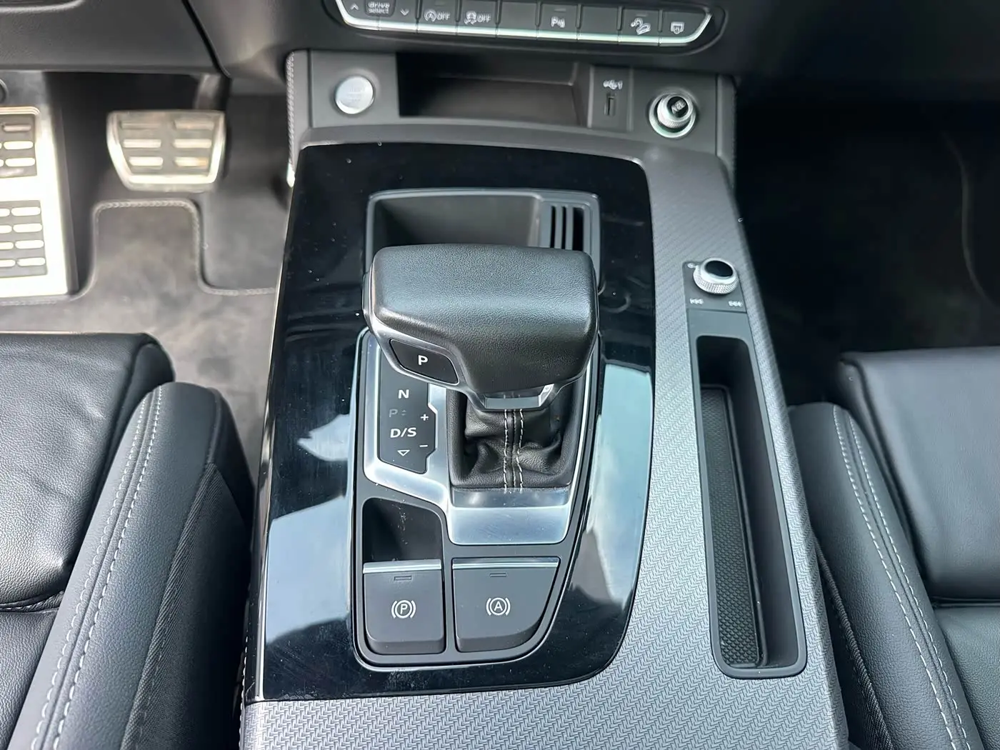 Audi Q5L 2024 — Photo 7/13