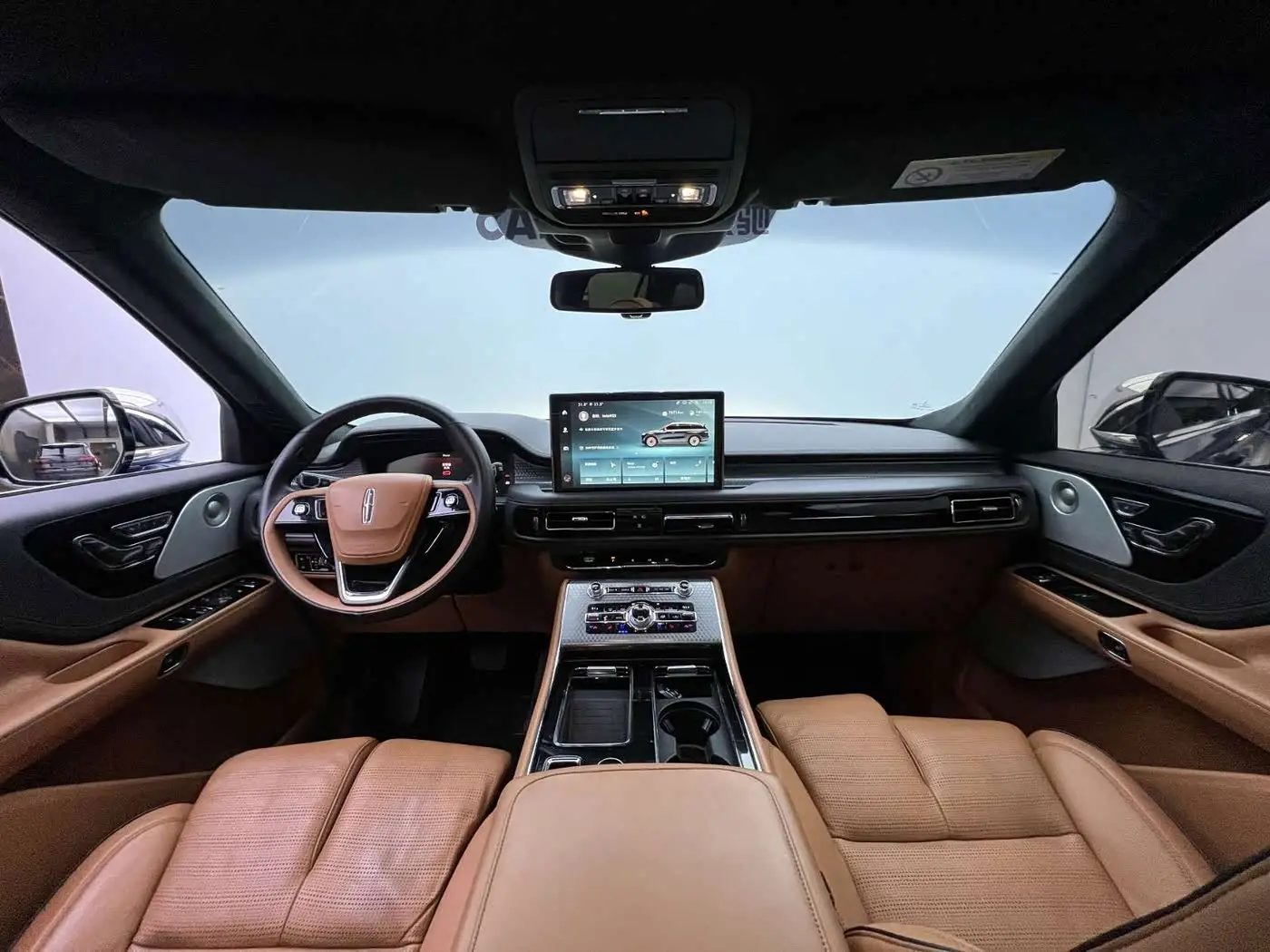 Lincoln Aviator 2020 — Photo 2/9