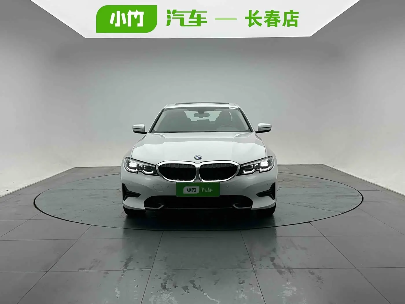 BMW 3 Series 2022 — Photo 2/19