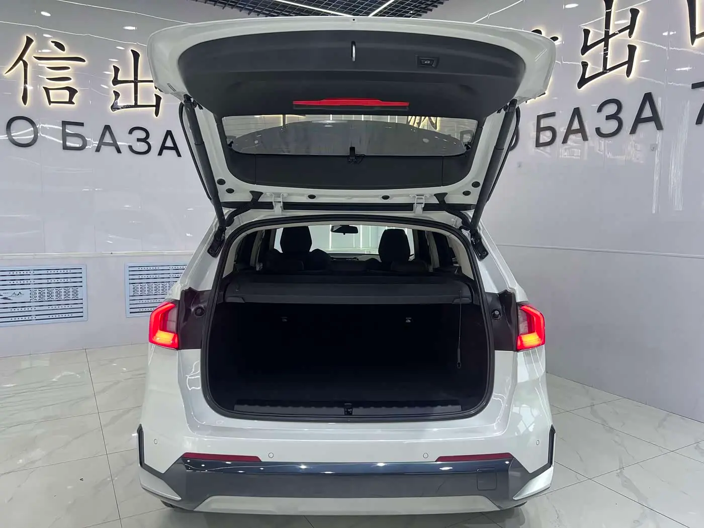 BMW X1 2023 — Фото 16/20