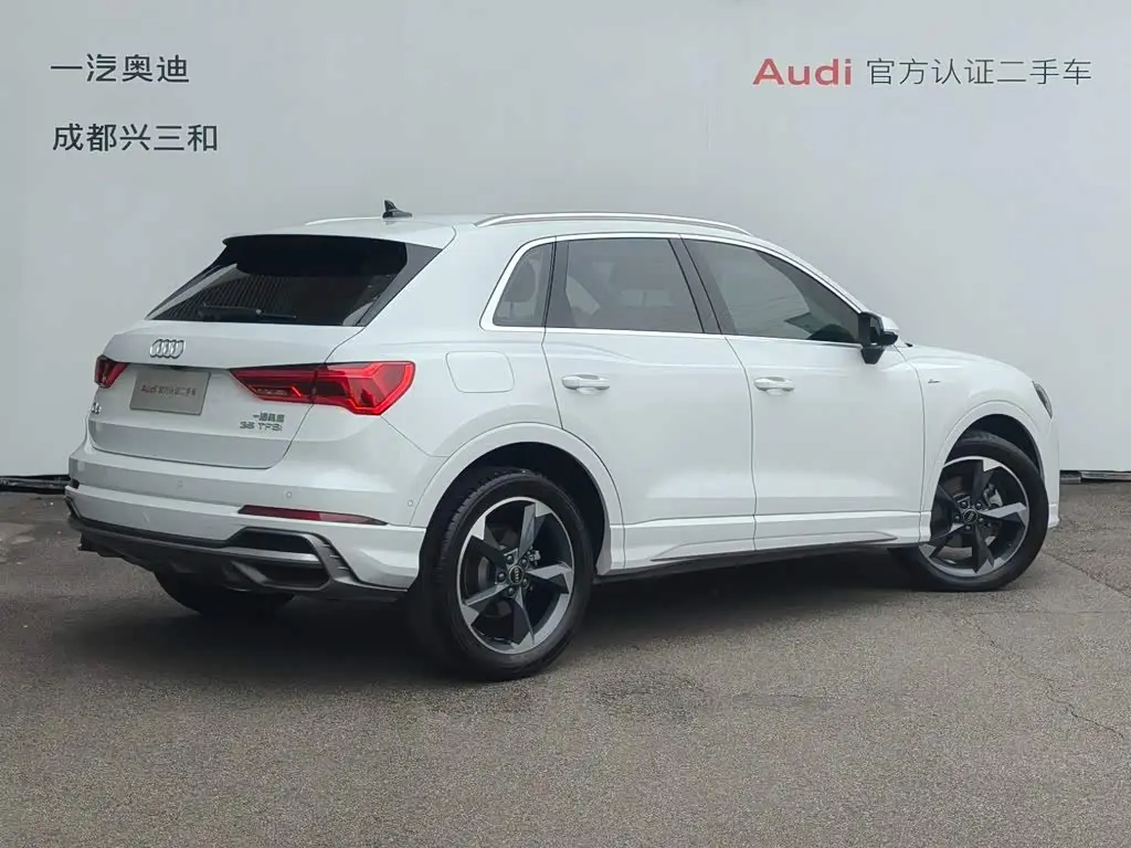 Audi Q3 2022 — Фото 4/19