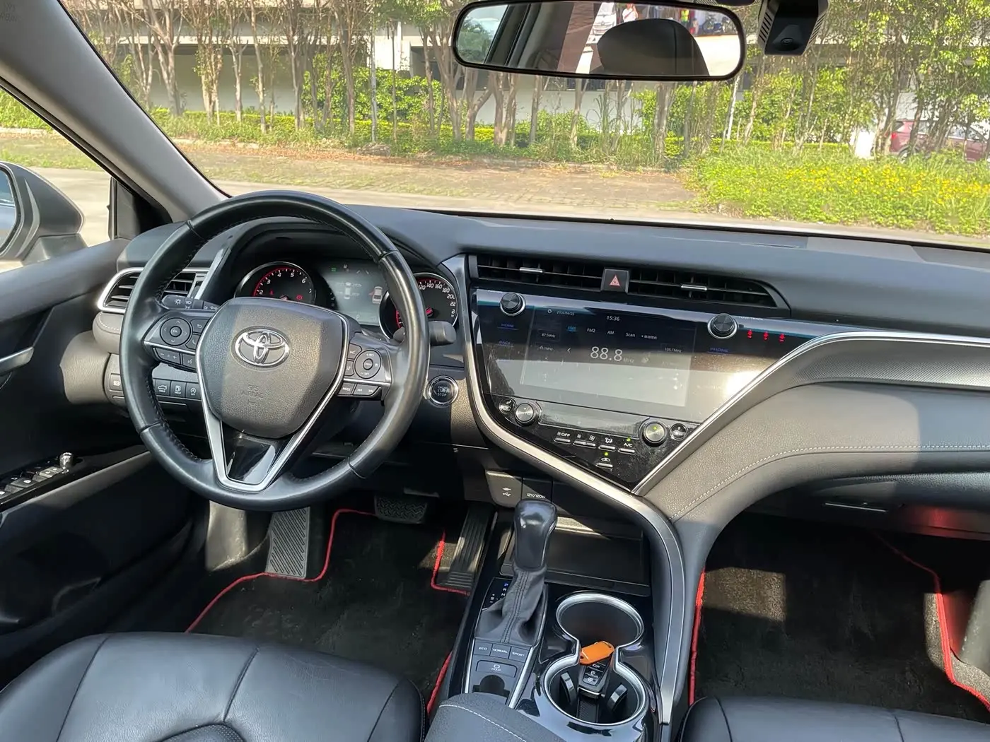 Toyota Camry 2019 — Şəkil 11/15