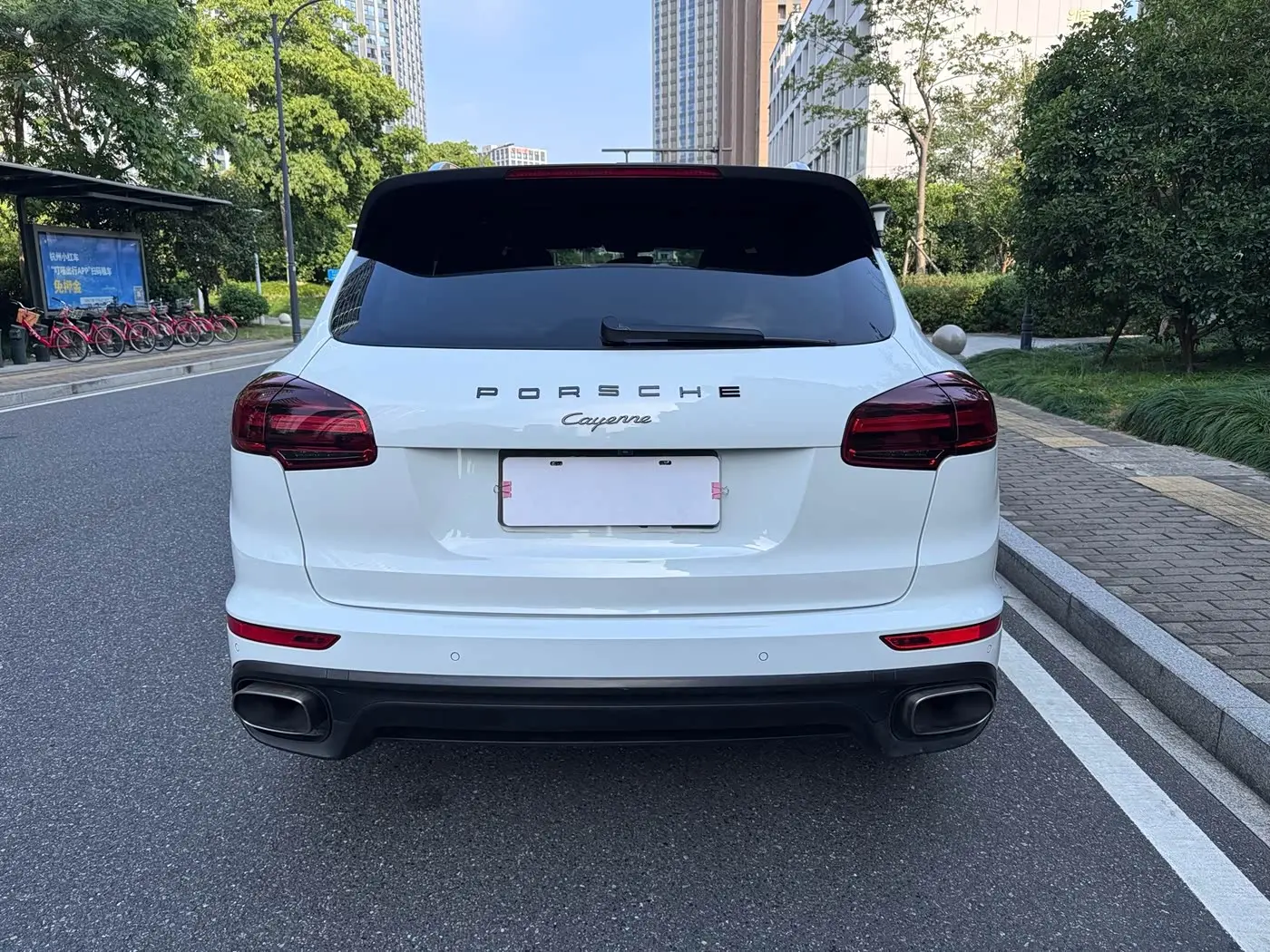 Porsche Cayenne 2016 — Photo 4/16