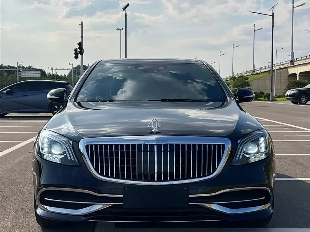 Mercedes-Benz S-Class 2019 — Photo 2/19