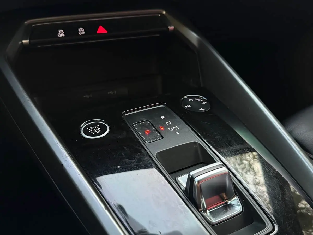 Audi A3 2022 — Photo 8/19