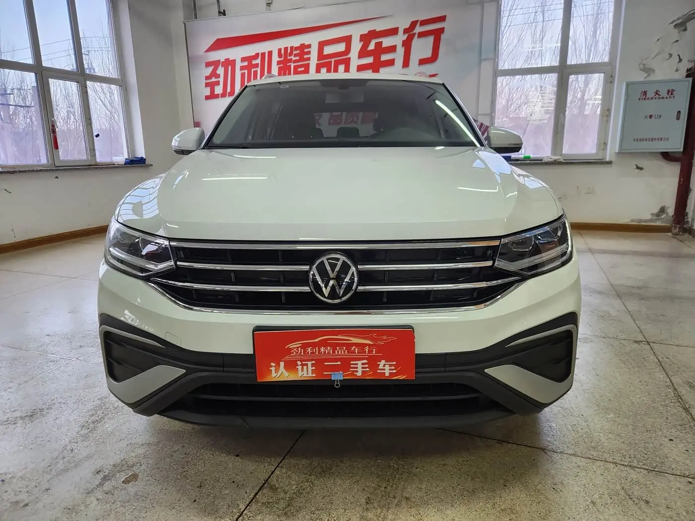Volkswagen Tiguan L 2023 — Фото 3/10