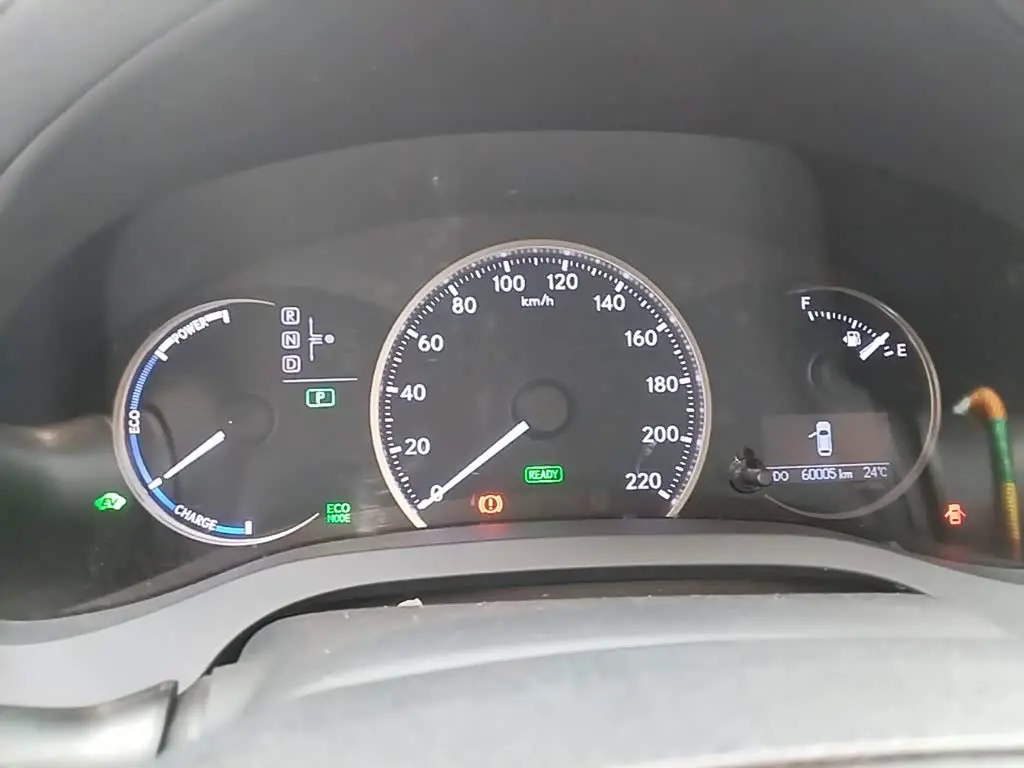 Lexus CT 2018 — Şəkil 12/20