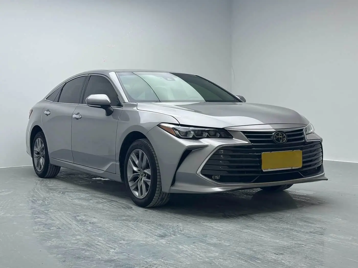 Toyota Avalon 2021 — Photo 4/19