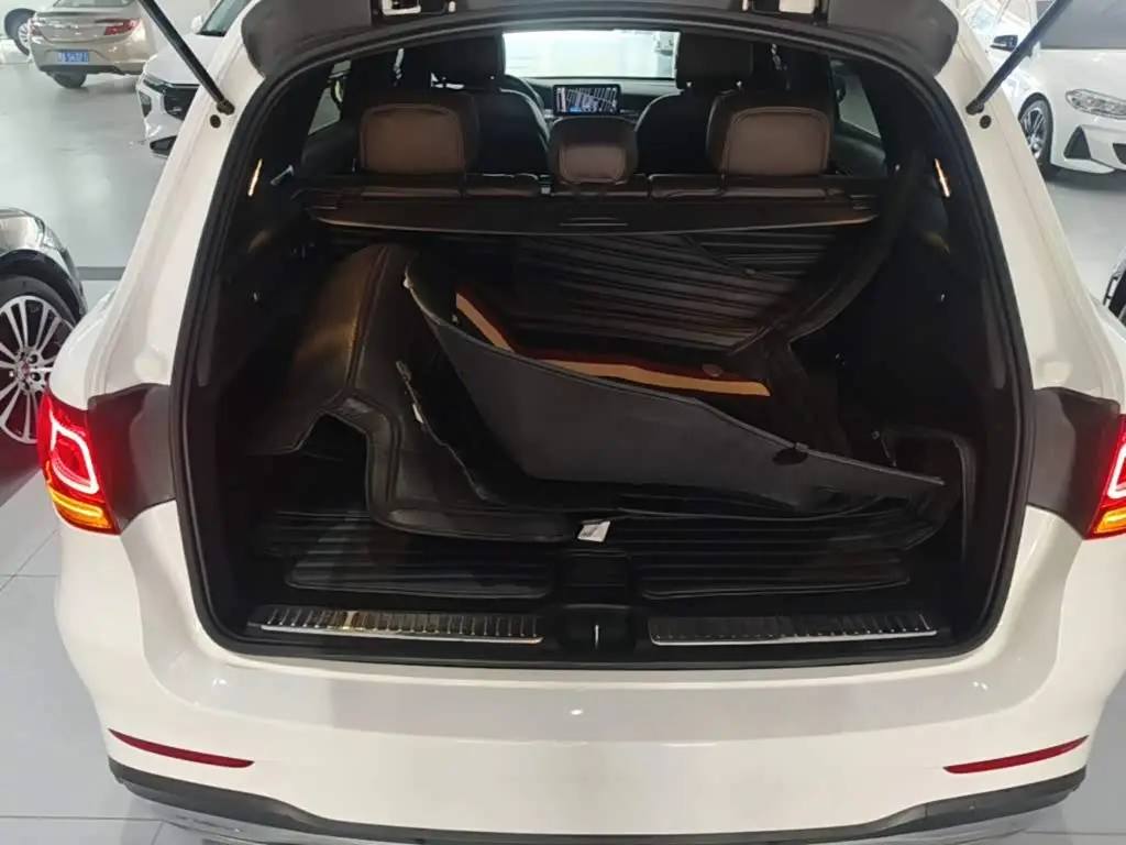 Mercedes-Benz GLC 2021 — Photo 19/20