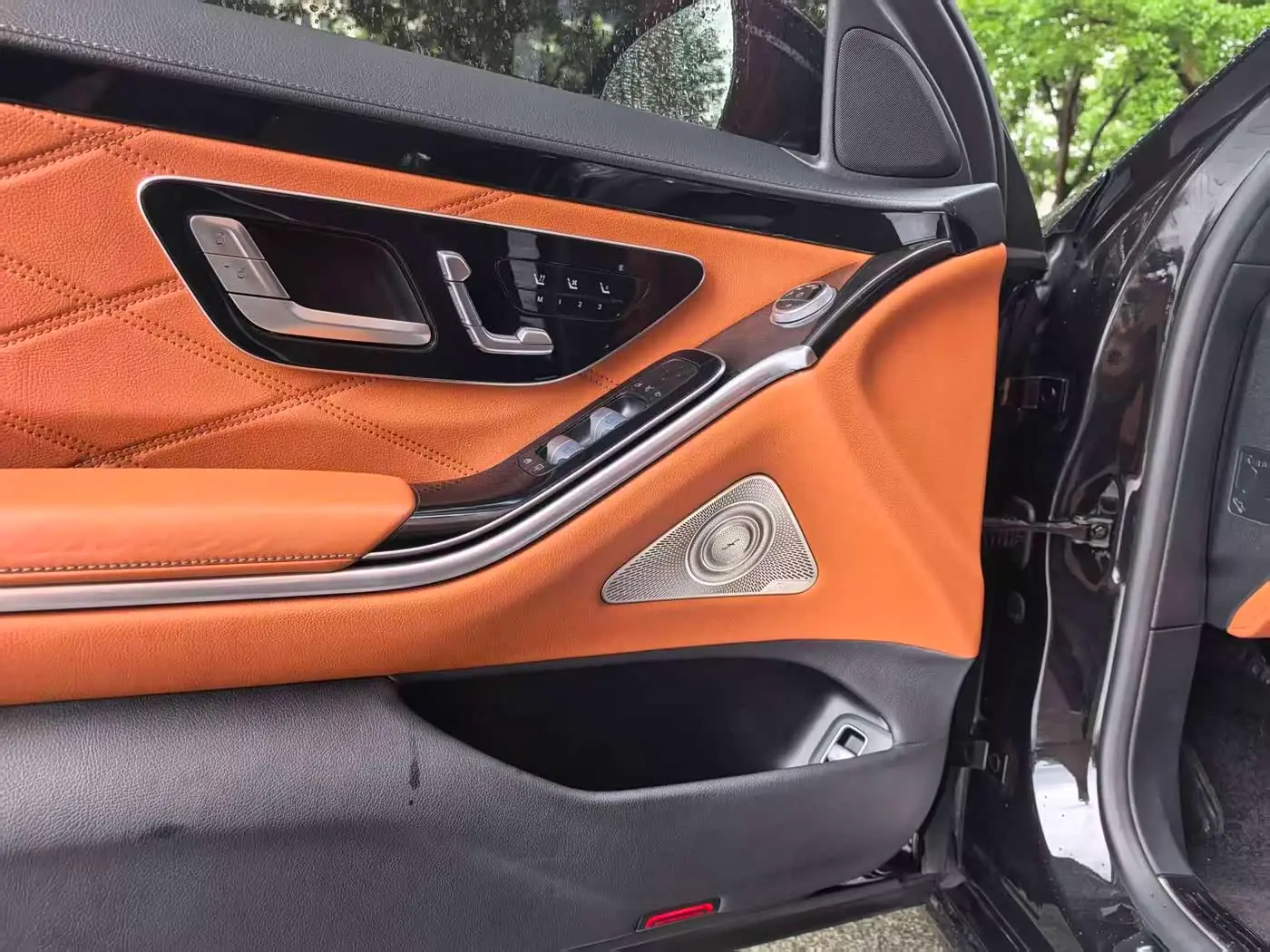 Mercedes-Benz Maybach S-Class 2022 — Фото 14/15