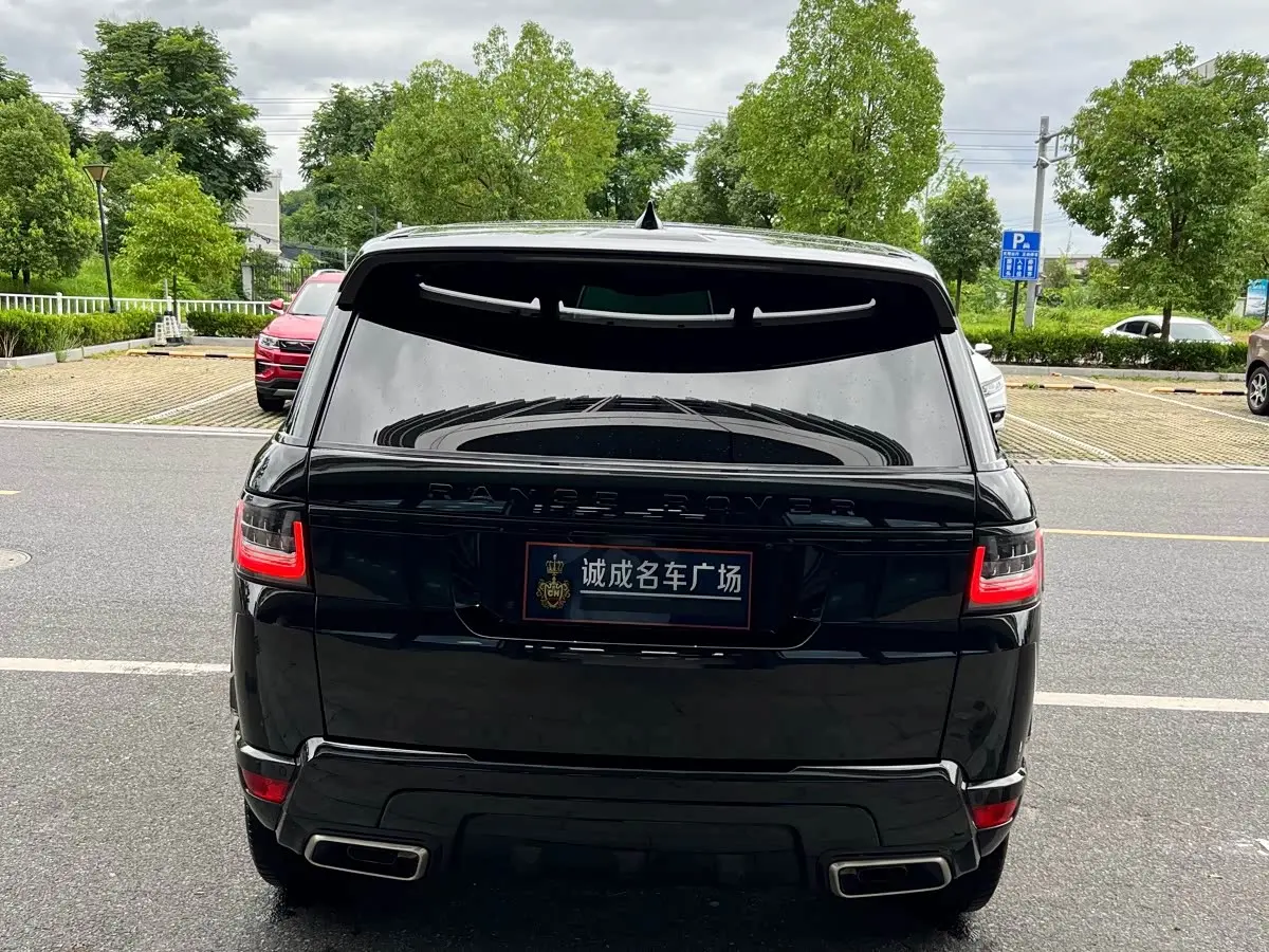 Land Rover Range Rover Sport 2021 — Photo 9/9