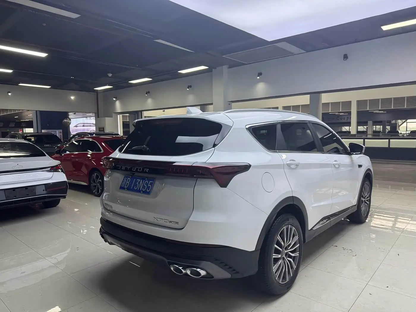 Jetour X70 PLUS 2023 — Photo 17/20