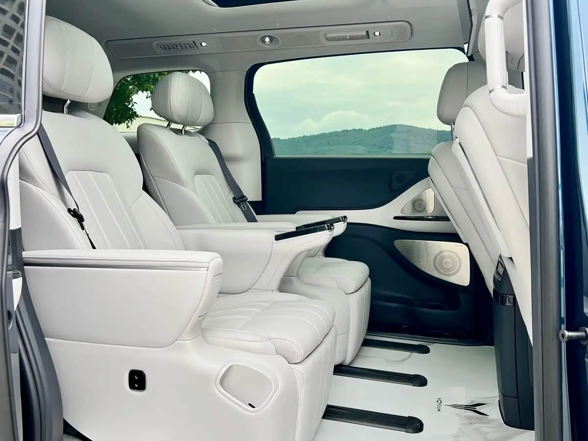 Voyah Auto Voyah Dreamer 2025 — Photo 9/17