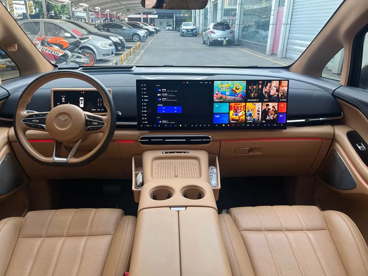 Voyah Auto Voyah Dreamer 2024 — Photo 8/10