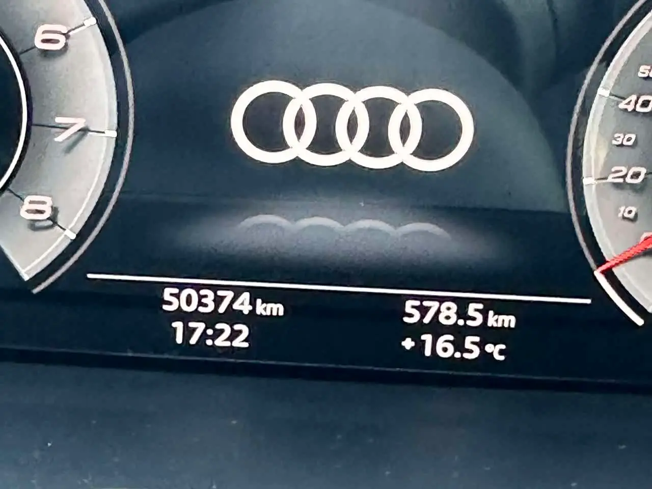 Audi Q3 2022 — Photo 17/18