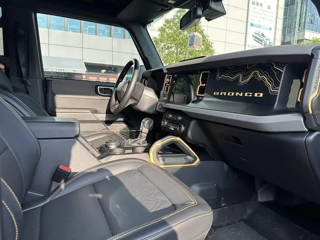 Ford Bronco 2025 — Şəkil 8/9