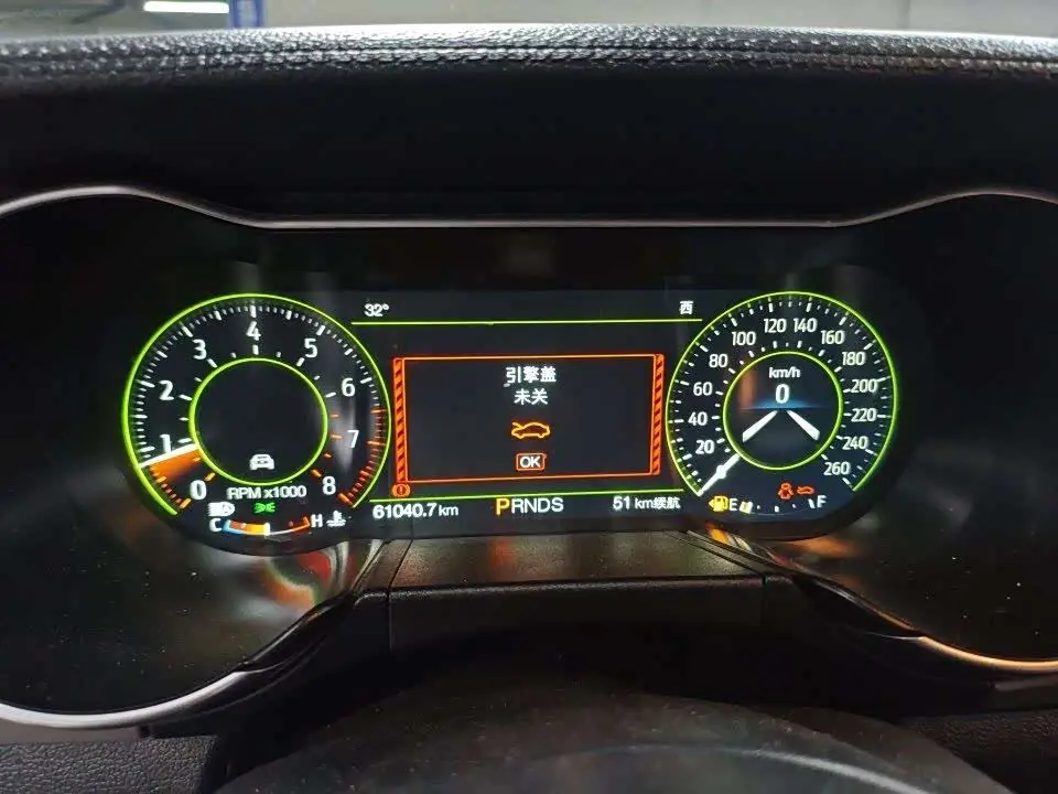 Ford Mustang 2022 — Photo 2/9