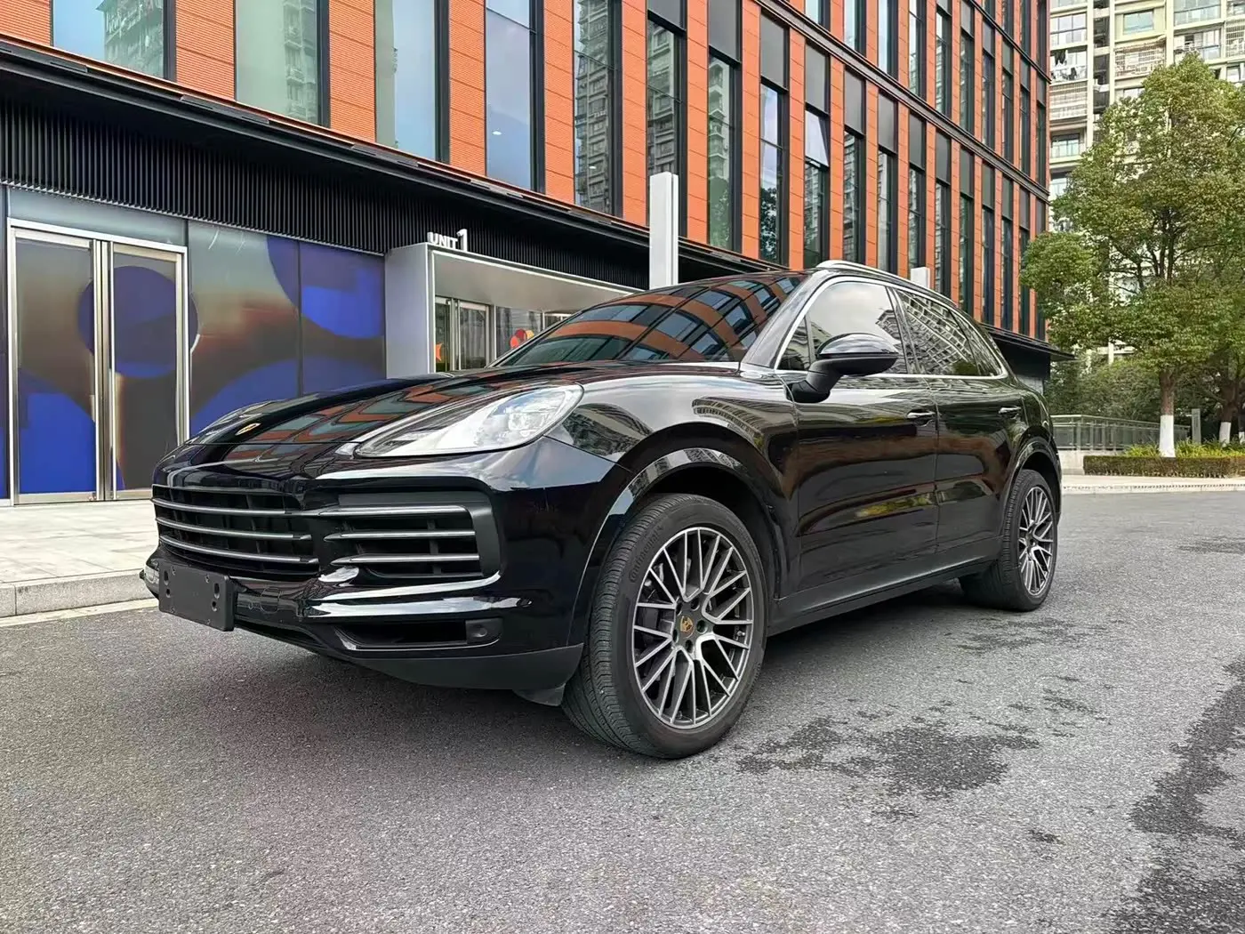 Porsche Cayenne 2022 — Photo 1/15