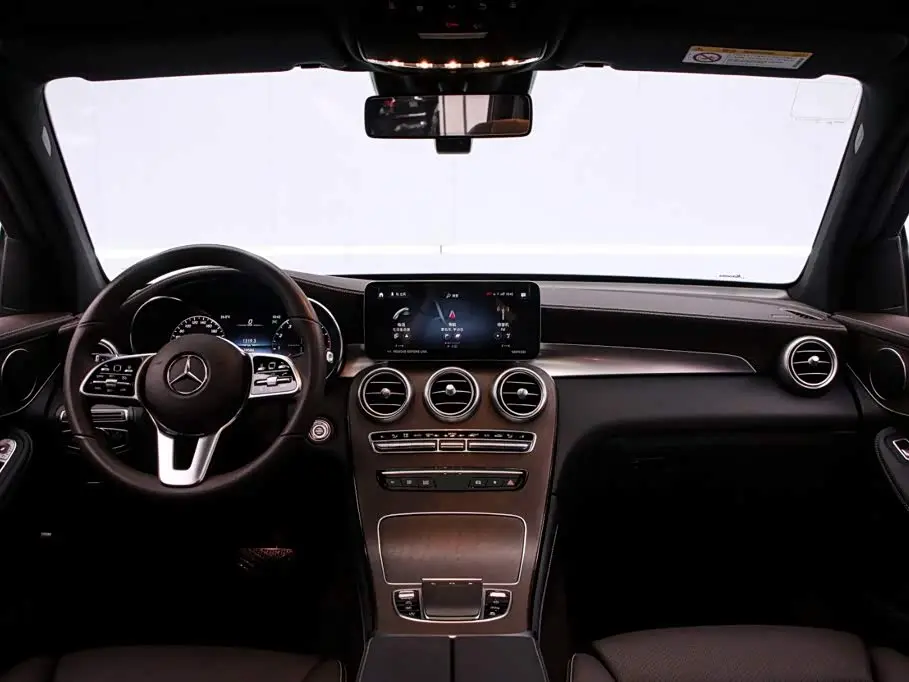 Mercedes-Benz GLC 2022 — Photo 5/20