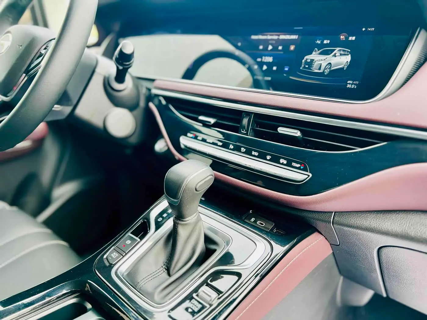 GAC Trumpchi Trumpchi M6 2024 — Фото 12/14