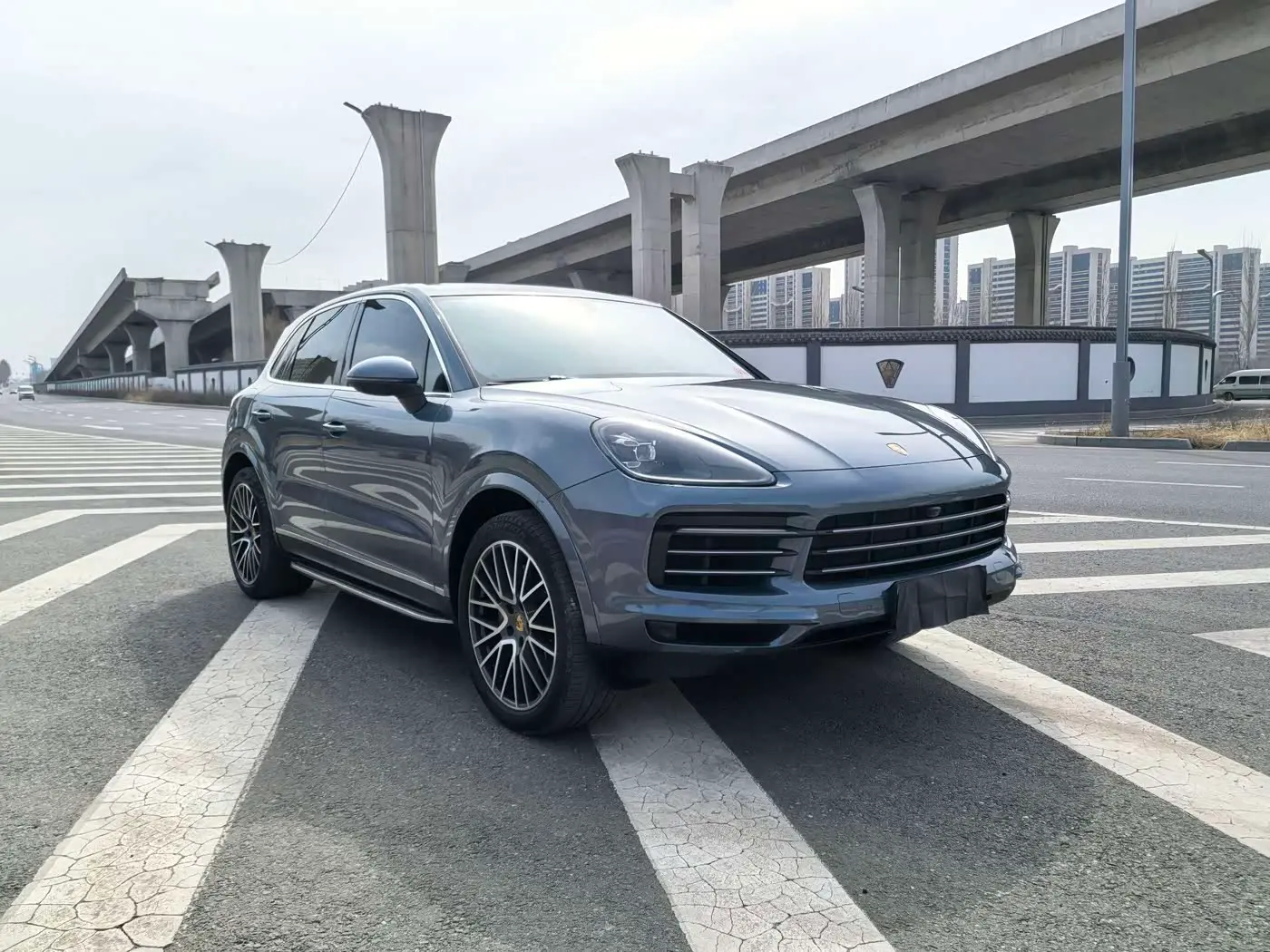 Porsche Cayenne 2018 — Фото 3/19