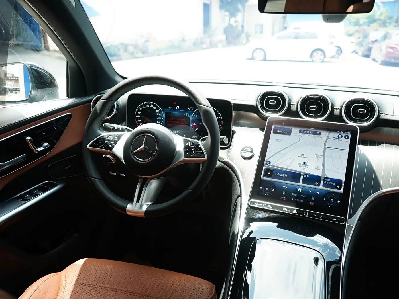Mercedes-Benz GLC 2023 — Şəkil 4/20