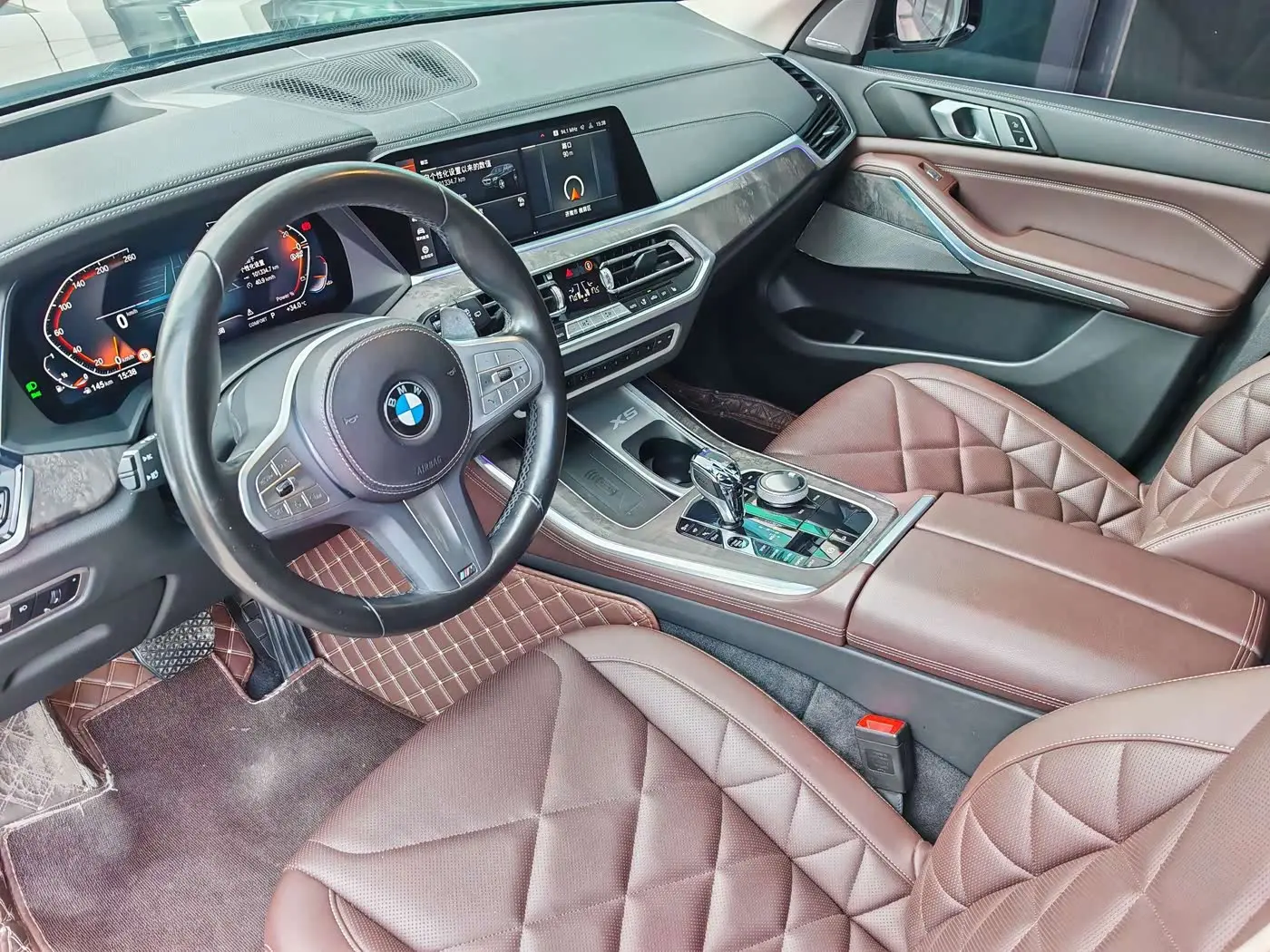 BMW X5 2023 — Фото 12/20