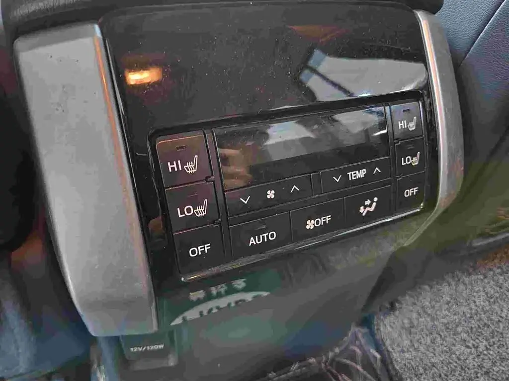 Toyota Prado 2018 — Photo 20/20