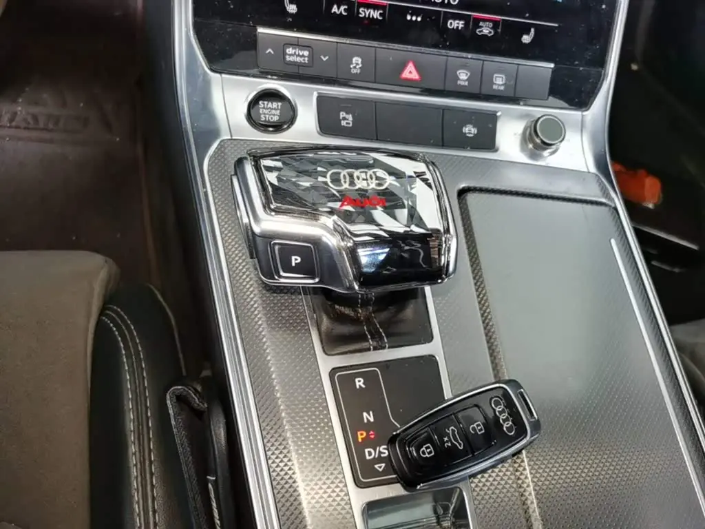 Audi A6L 2022 — Photo 14/20