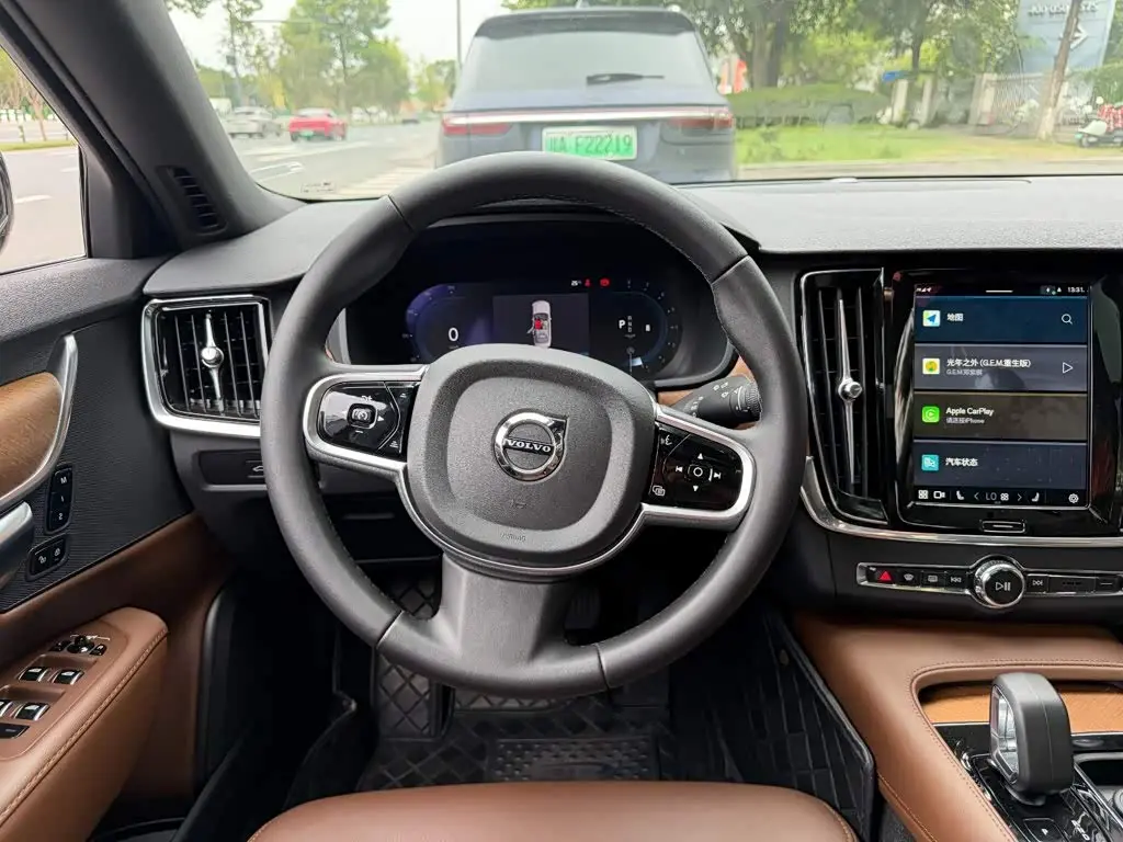 Volvo S90 2024 — Photo 14/14