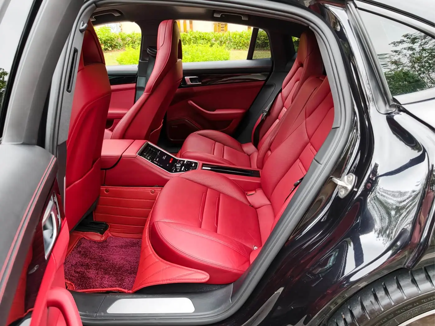 Porsche Panamera 2019 — Photo 19/20