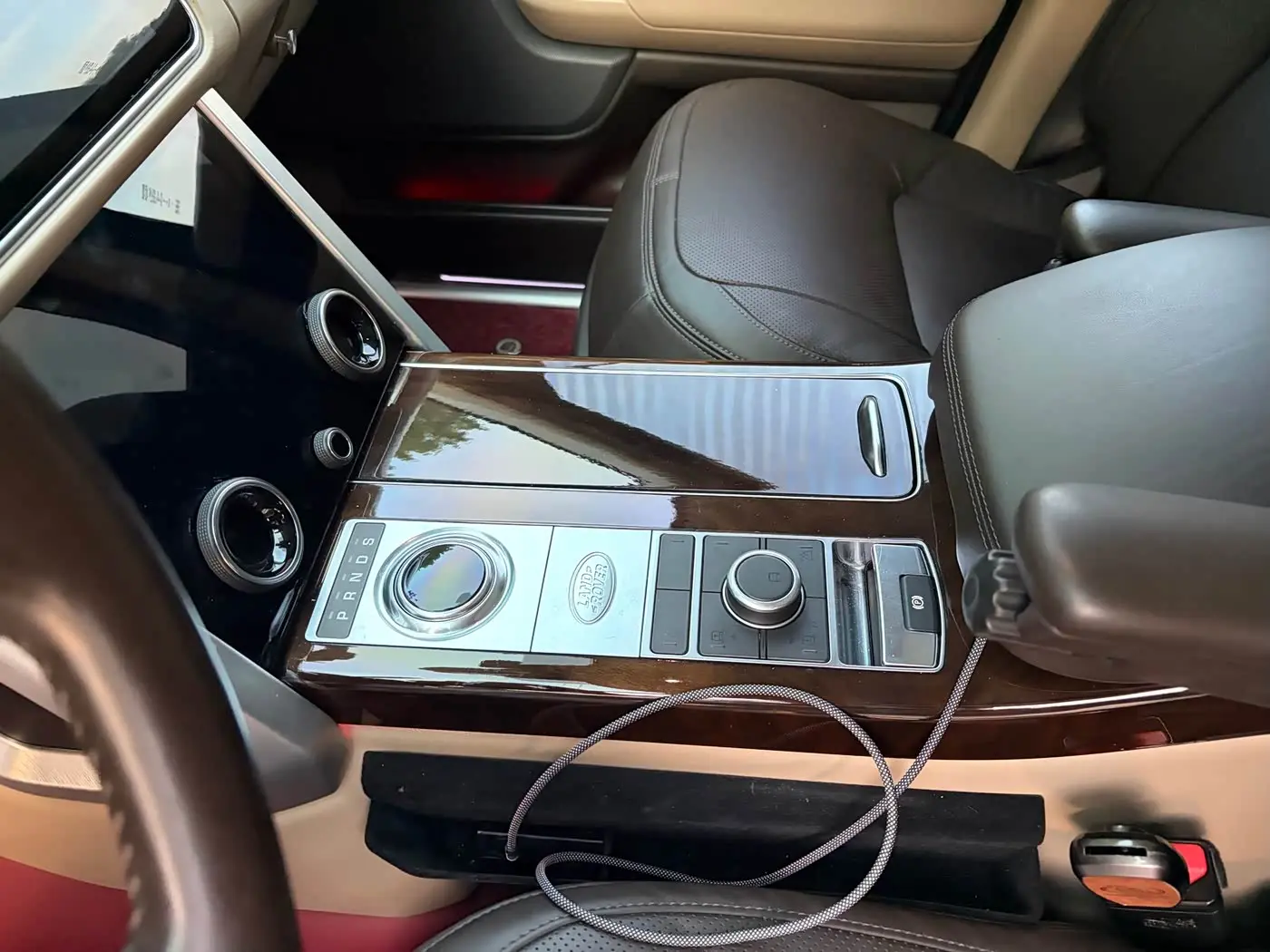 Land Rover Range Rover 2021 — ფოტო 11/20