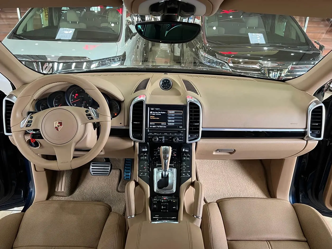 Porsche Cayenne 2013 — Фото 16/20