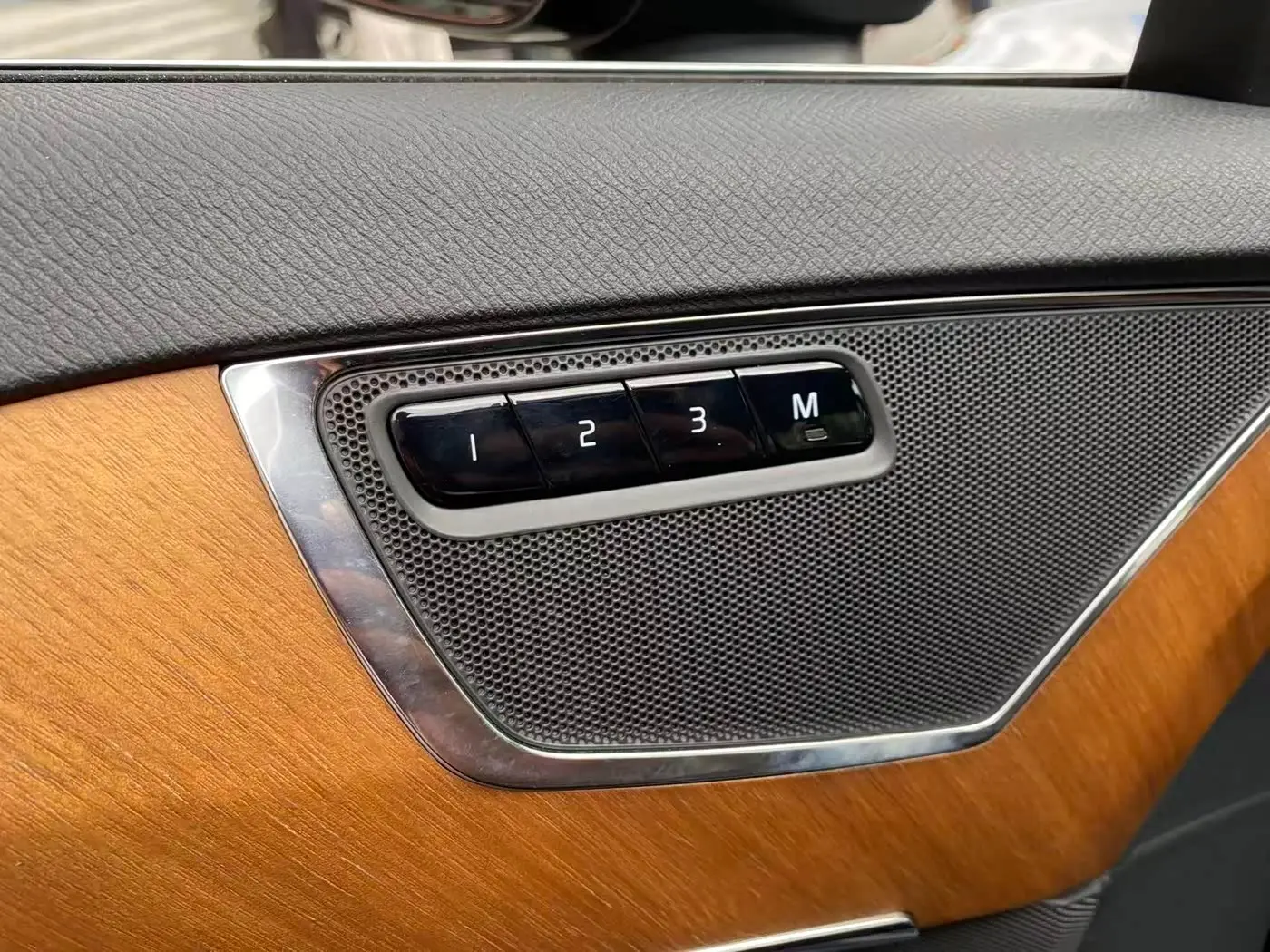 Volvo XC90 2021 — Şəkil 18/20