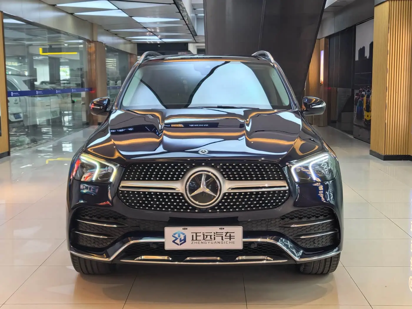 Mercedes-Benz GLE New Energy 2021 — Photo 2/20