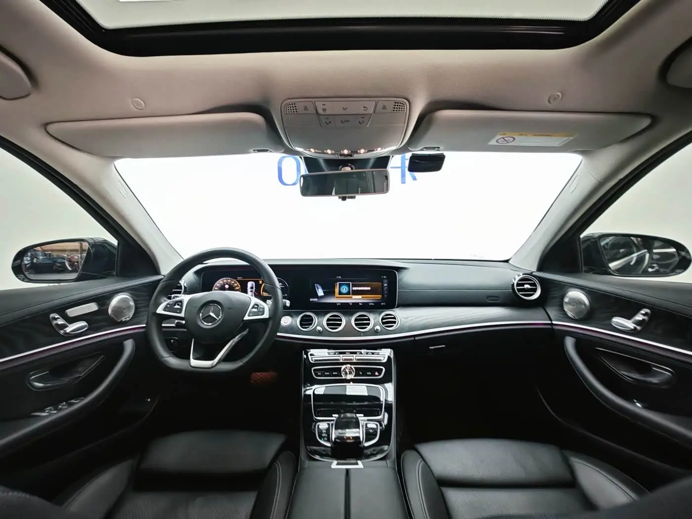 Mercedes-Benz E-Class 2016 — Фото 10/20