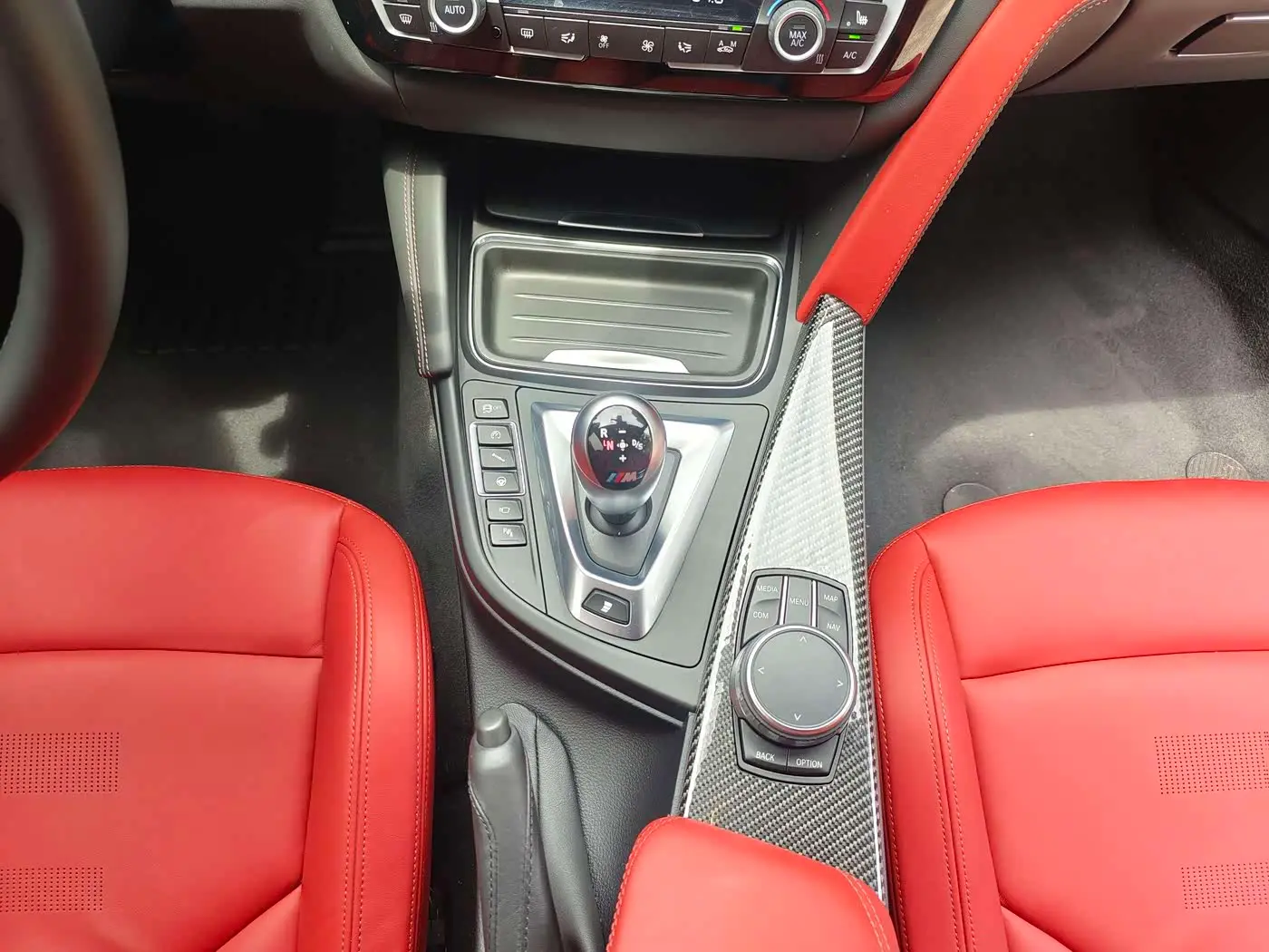 BMW M4 2020 — Photo 15/20