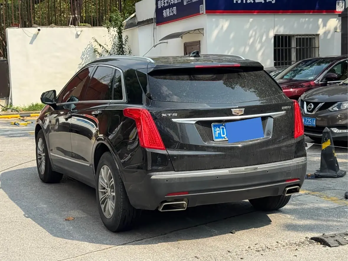 Cadillac XT5 2018 — Фото 3/8