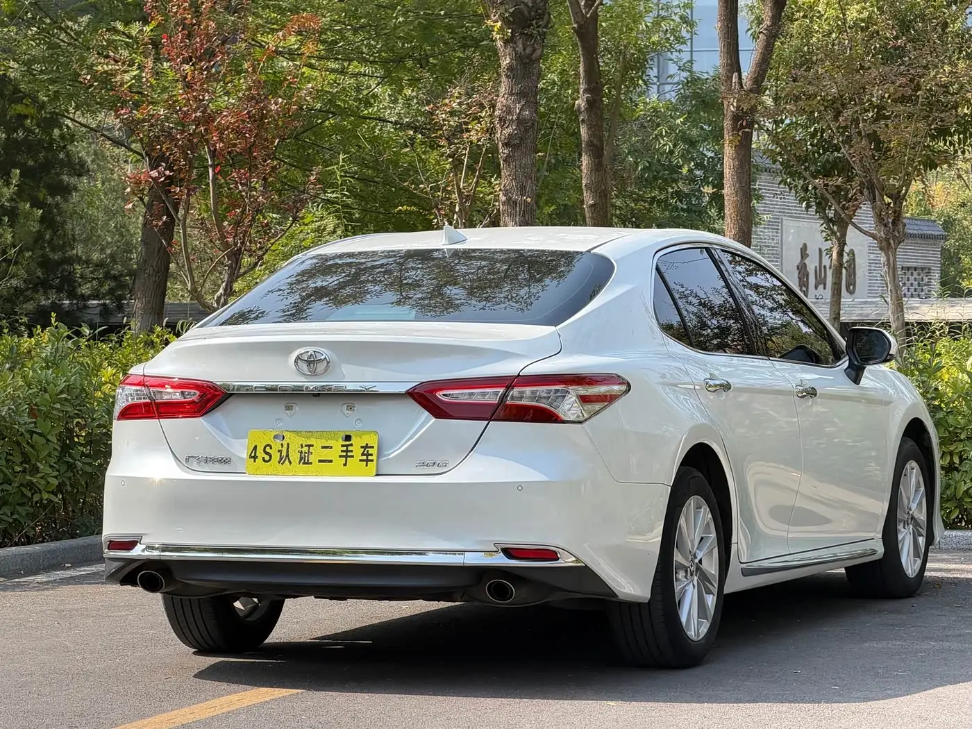 Toyota Camry 2023 — Фото 8/20