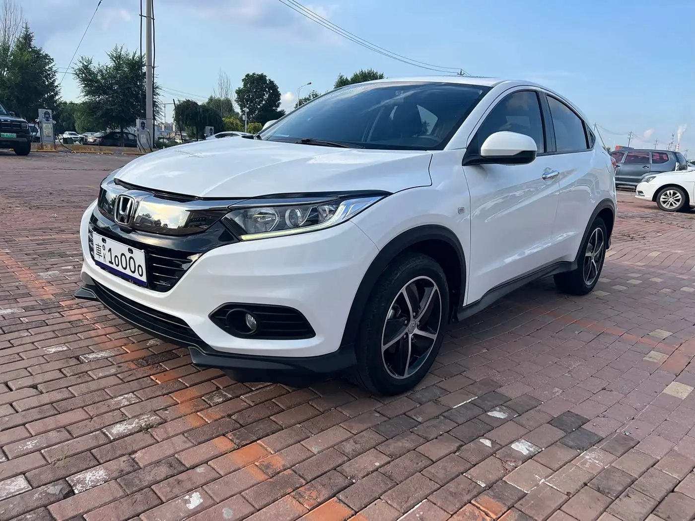 Honda Vezel 2022 — Фото 2/12