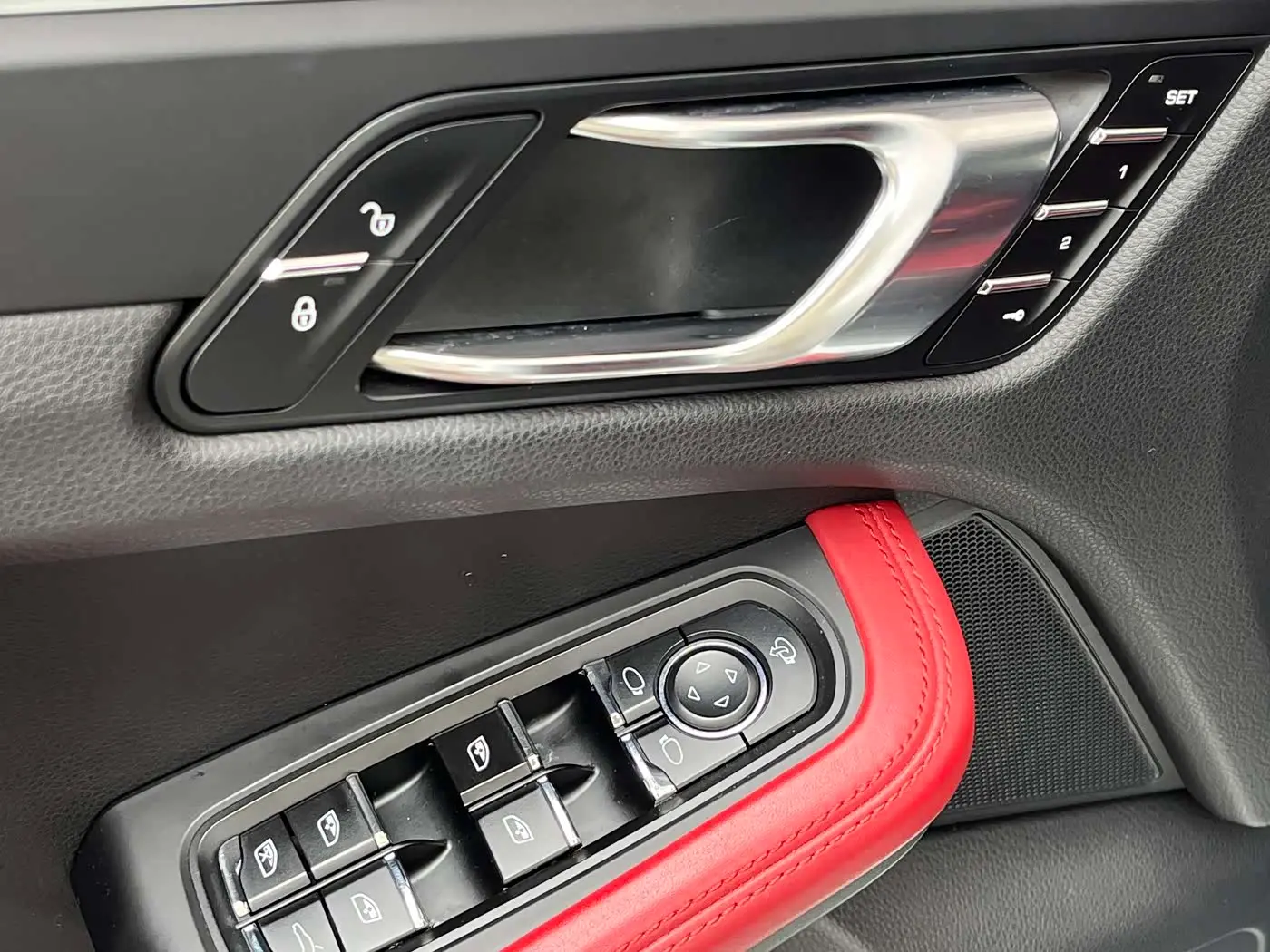 Porsche Macan 2018 — Şəkil 16/19