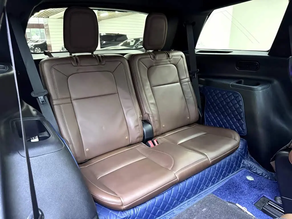 Lincoln Aviator 2020 — Photo 13/20